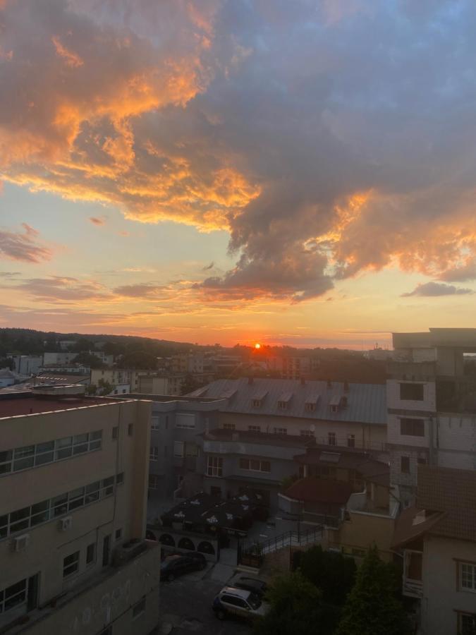 Pitesti Sunset View Ngoại thất bức ảnh